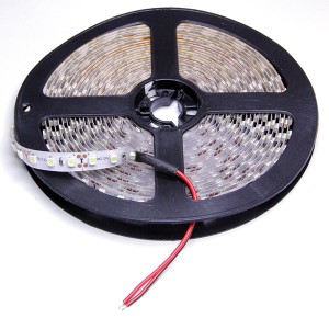 Лента белая 12V 5W/m 120 led/m 2835SMD светодиоднаяIP20