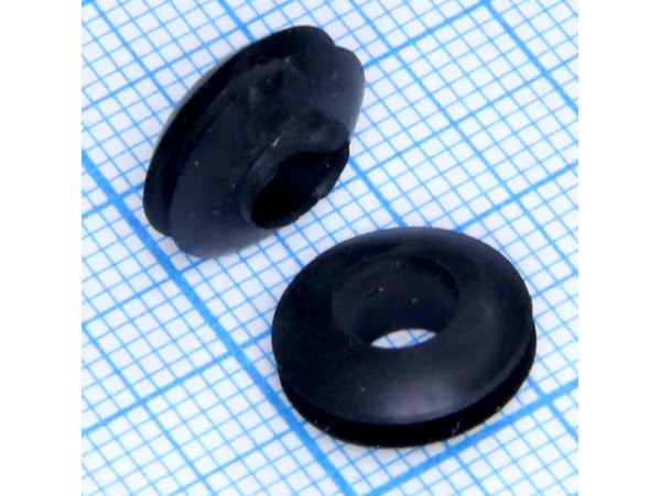 Втулка d=6 мм проходная черная