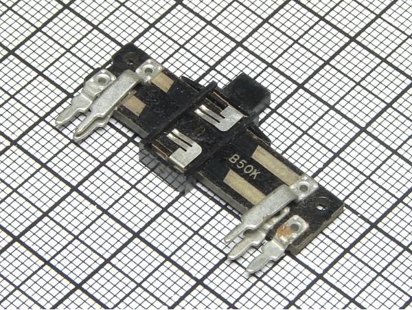 Резистор 2х50к полз. L=35 верт.