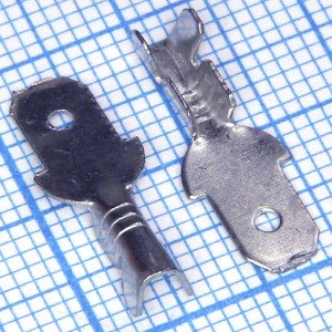 Нож.4,8х0,8 Вилка луженая, провод 0.5-1.5мм2