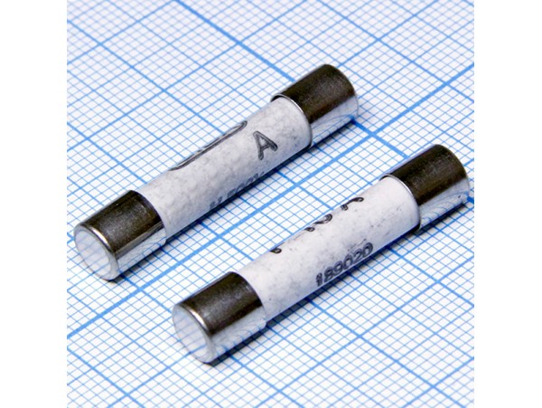 Пред.0,5А(d=6;L=32) 500V керамика SIBA189140