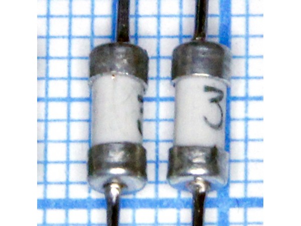 Пред.3,15А(d=3;L=7)ВП4-5 керам.с выводами