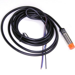 PR12-4DP датчик индуктивный