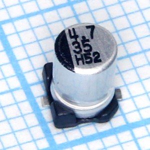 Конд.4,7/35V 0454 SMD