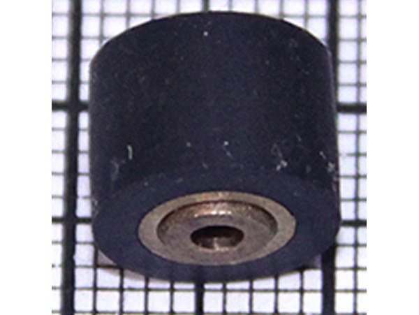 Ролик d=9,5;h=8 отв=2 аудио (мет. втулка)