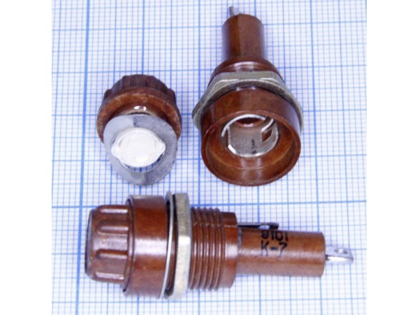 ДВП4-2В Держатель предохранителя