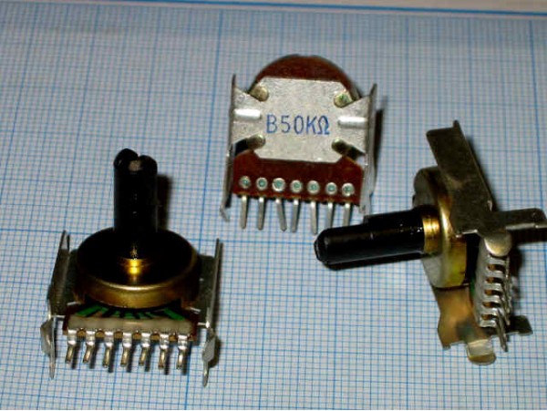 Резистор 2х50к на плату (7выв.гор.)