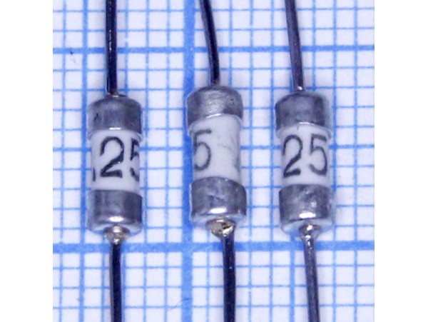 Пред.0,25А(d=3;L=7)ВП4-11 керам.с выводами